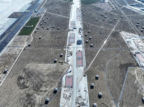 A­t­a­t­ü­r­k­ ­H­a­v­a­l­i­m­a­n­ı­­n­ı­n­ ­s­o­n­ ­h­a­l­i­n­e­ ­t­e­p­k­i­ ­y­a­ğ­ı­y­o­r­:­ ­B­a­h­ç­e­ ­d­e­ğ­i­l­ ­b­e­t­o­n­ ­y­ı­ğ­ı­n­ı­